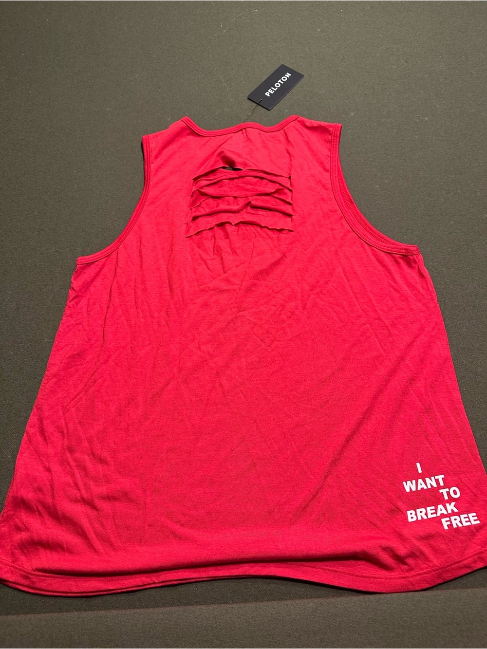 Peloton Queen Rock Red Graphic Athletic Tank Top Large NWT - Picture 3 of 4